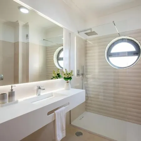 Paradise By Blue Diamond 18 Villa