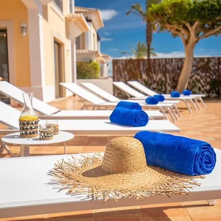 Villa Paradise By Blue Diamond 18 *