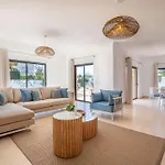 Paradise By Blue Diamond 18 * Lagos