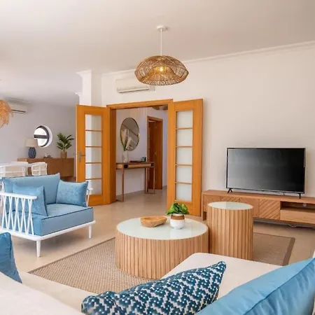 Paradise By Blue Diamond 18 Lagos