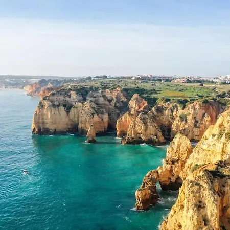 Paradise By Blue Diamond 18 Vila