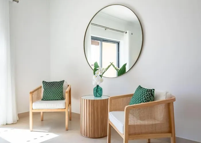 Paradise By Blue Diamond 18 * ラゴス