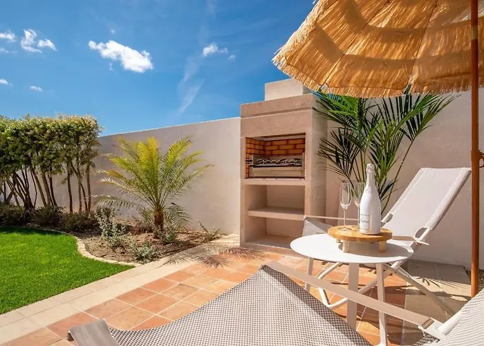 Paradise By Blue Diamond 18 ラゴス