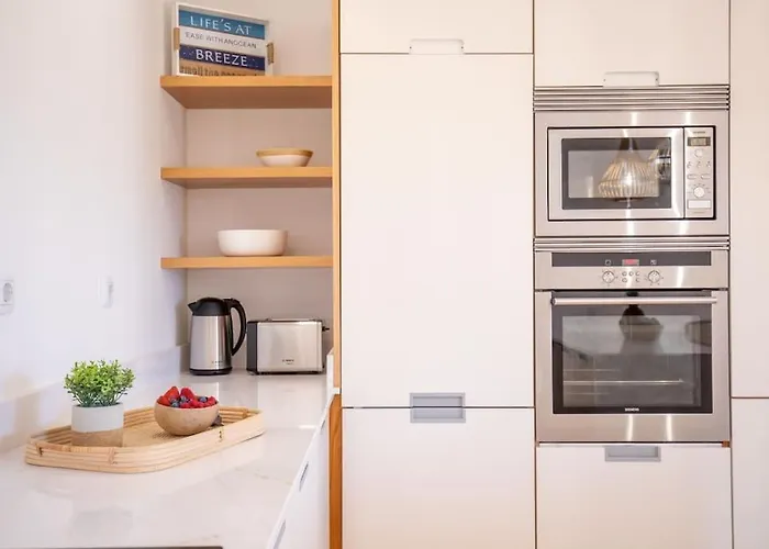 Paradise By Blue Diamond 18 ラゴス